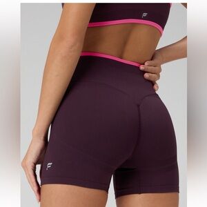 Womens Fabletics Seamless Scrunch Shorts 4”